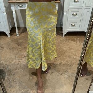 VERA WANG Skirt, Yellow/Ivory/Gold Floral Embroidery, Size 2 but fits 4-6